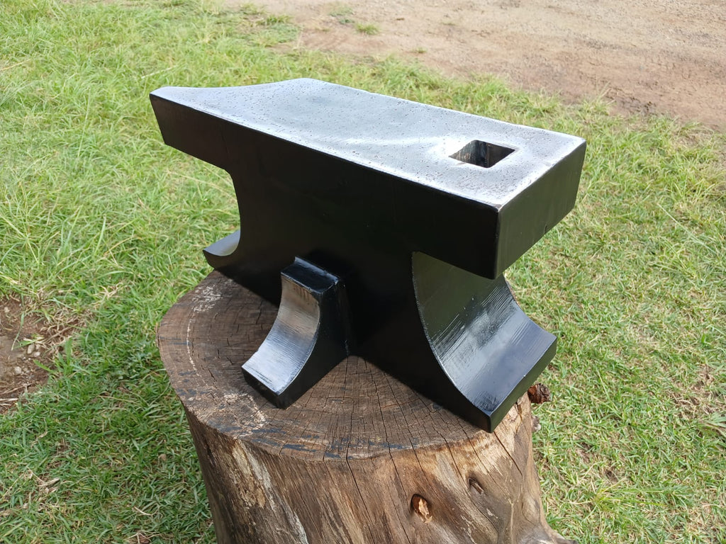 42kg Pigtail Anvil